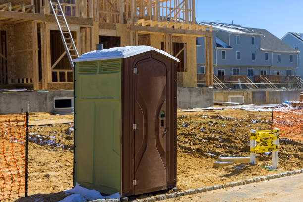 Best Portable restroom trailer rental  in Solon, OH